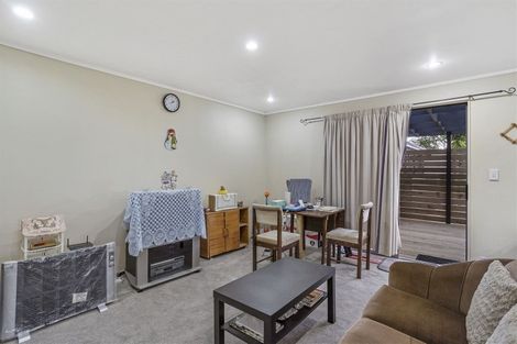 Photo of property in 5a Everingham Place, Sunnyhills, Auckland, 2010