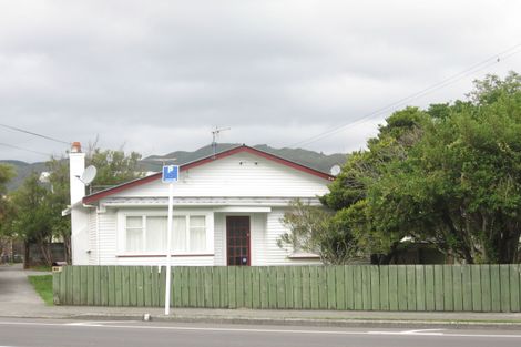 Photo of property in 160 Kings Crescent, Hutt Central, Lower Hutt, 5010