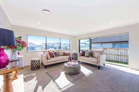 Photo of property in 73 Madison Terrace, Silverdale, 0932