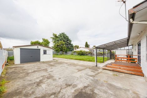 Photo of property in 86 Benmore Avenue, Cloverlea, Palmerston North, 4412