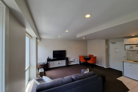 Photo of property in Terrace Heights Apartments, 8a/163 The Terrace, Wellington Central, Wellington, 6011