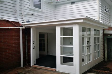 Photo of property in 5 Kinross Street, Kelburn, Wellington, 6012