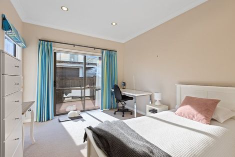 Photo of property in 10 Ascot Way, Orewa, 0931