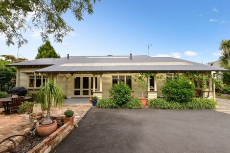 Photo of property in 1 Oakley Avenue, Claudelands, Hamilton, 3214