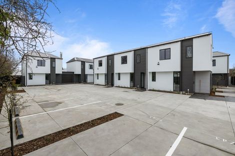 Photo of property in 4/43 New Brighton Road, Shirley, Christchurch, 8061