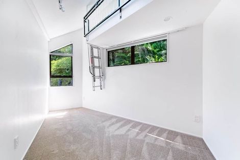 Photo of property in 8 Stitchbird Close, Murrays Bay, Auckland, 0630