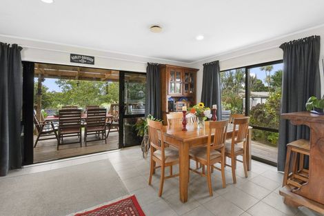 Photo of property in 115 Carnoustie Drive, Wattle Downs, Auckland, 2103