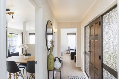 Photo of property in 80 John F Kennedy Drive, Milson, Palmerston North, 4414