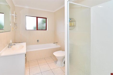 Photo of property in 81 Pitt Avenue, Clendon Park, Auckland, 2103