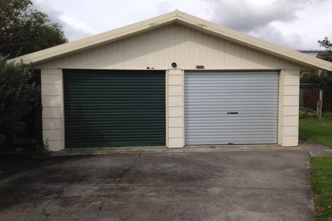 Photo of property in 52 Acacia Street, Kelvin Grove, Palmerston North, 4414