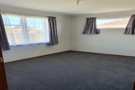 Photo of property in 20 Norfolk Street, Levin, 5510