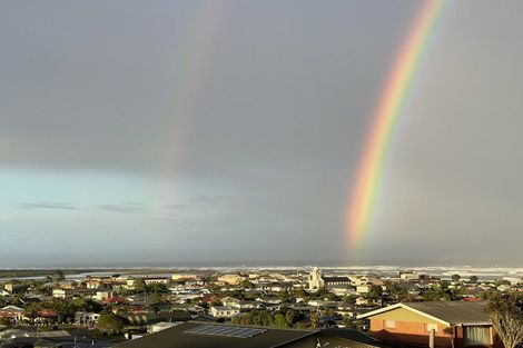 Photo of property in 37 Whitcombe Terrace, Hokitika, 7810