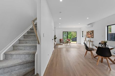 Photo of property in 49a Crestview Rise, Papakura, 2110