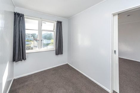 Photo of property in 1 Kupe Place, Castlecliff, Whanganui, 4501