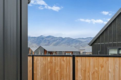 Photo of property in 60 Wooing Tree Avenue, Cromwell, 9310