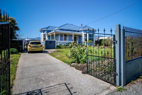 Photo of property in 123 Queen Street, Westport, 7825