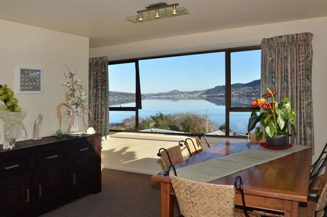 Photo of property in 29 Bayne Terrace, Macandrew Bay, Dunedin, 9014
