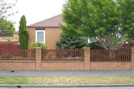 Photo of property in 14 Glen Place, Parklands, Christchurch, 8083