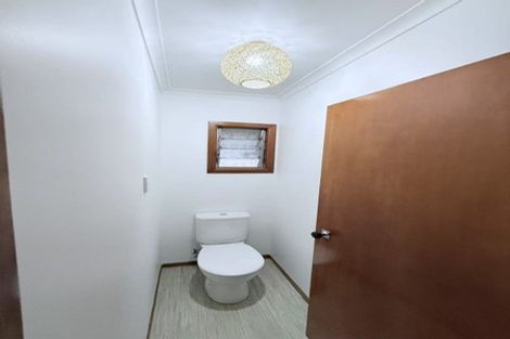 Photo of property in 46 Wilsher Crescent, Henderson, Auckland, 0612