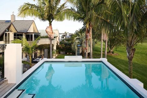 Photo of property in 184 Oceanbeach Road, Mount Maunganui, 3116