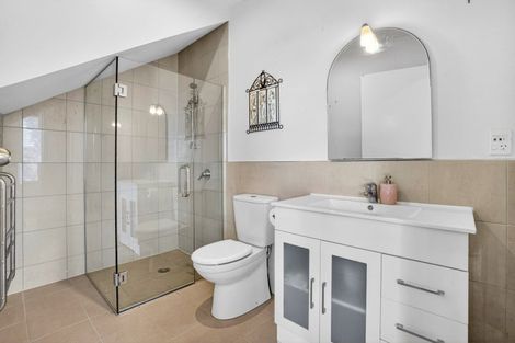 Photo of property in 10 Waitea Road, Muriwai, Waimauku, 0881