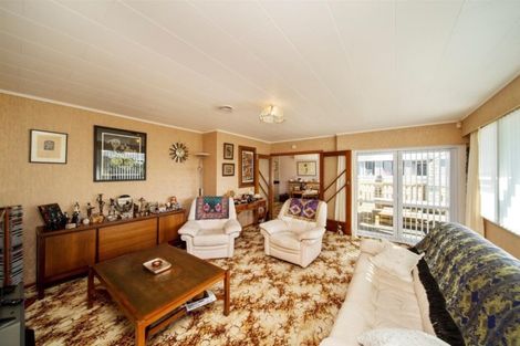 Photo of property in 9 Ropata Street, Hawera, 4610