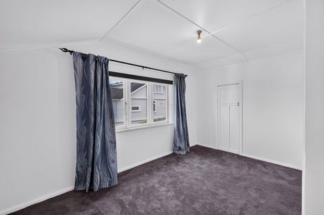Photo of property in 42 Cameron Road, Bluff Hill, Napier, 4110