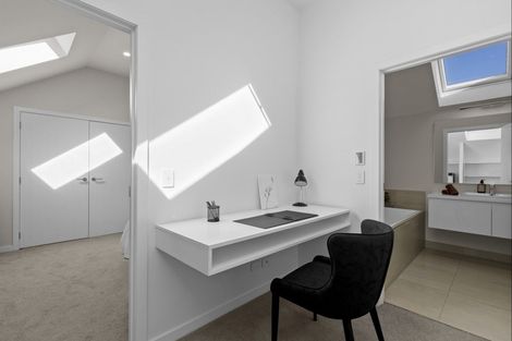 Photo of property in 27 Double Cone Road, Jacks Point, Queenstown, 9371