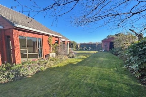 Photo of property in 10 Kowai Place, Amberley, 7410