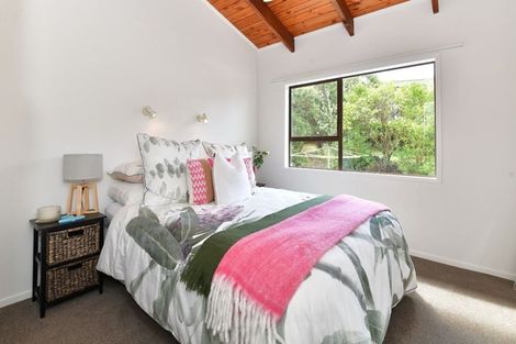 Photo of property in 61 Polkinghorne Drive, Manly, Whangaparaoa, 0930