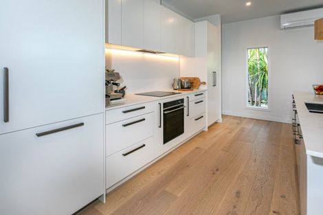 Photo of property in 163 Ocean Beach Road, Tairua, 3508