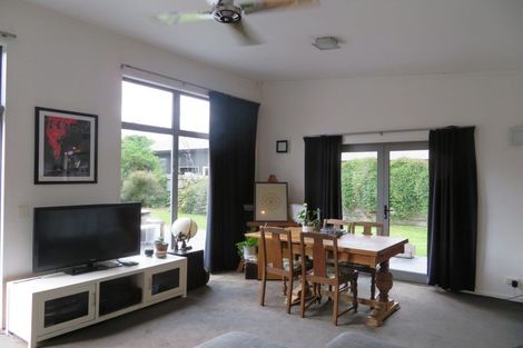 Photo of property in 32 Sylvan Street, Lake Hayes, Queenstown, 9304