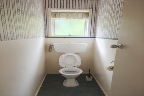 Photo of property in 37 Seon Place, Birkdale, Auckland, 0626