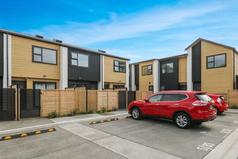 Photo of property in 3/35 Sladden Street, Naenae, Lower Hutt, 5011