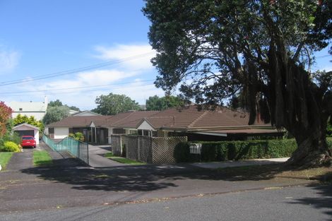 Photo of property in 3/11 Atarangi Road, Greenlane, Auckland, 1051