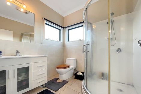 Photo of property in 12 Frankie Stevens Place, Riverstone Terraces, Upper Hutt, 5018