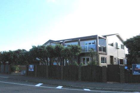 Photo of property in 22 Beach Road, Plimmerton, Porirua, 5026