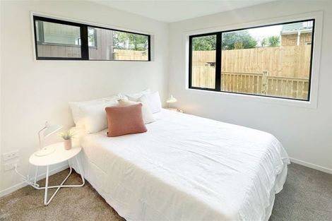 Photo of property in 10/9 Schnapper Rock Road, Greenhithe, Auckland, 0632