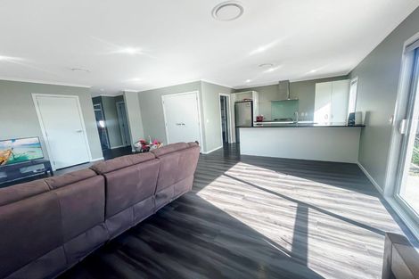 Photo of property in 7 Ron Fawcett Way, Wainuiomata, Lower Hutt, 5014