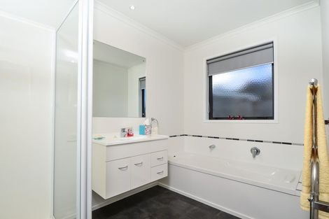 Photo of property in 14 Edward Street, Grandview Heights, Hamilton, 3200