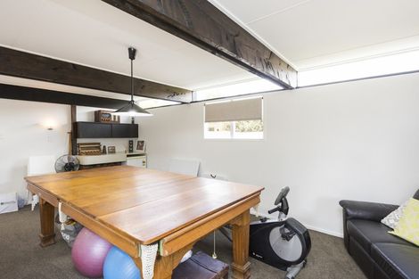 Photo of property in 11 Chilton Grove, Hokowhitu, Palmerston North, 4410