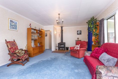 Photo of property in 6 Linda Place, Saint Johns Hill, Whanganui, 4501