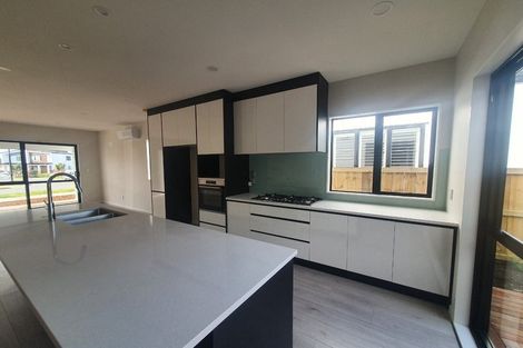 Photo of property in 12 Weri Road, Karaka, Papakura, 2113