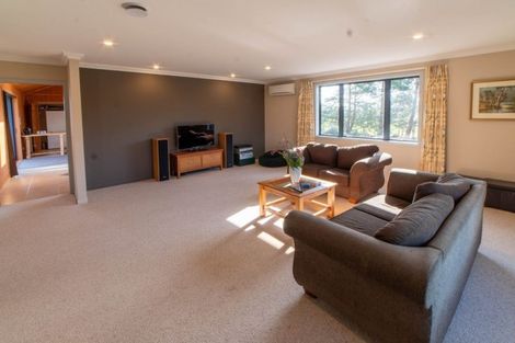 Photo of property in 339 Stoney Creek Road, Kelvin Grove, Palmerston North, 4470