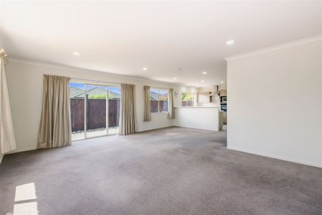 Photo of property in 16 Manhattan Court, Paraparaumu Beach, Paraparaumu, 5032