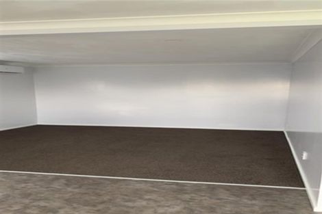 Photo of property in 160 Cornfoot Street, Castlecliff, Whanganui, 4501