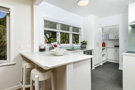 Photo of property in 86 Shetland Street, Glen Eden, Auckland, 0602
