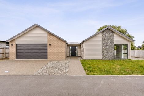 Photo of property in 47 Hudson Place, Paraparaumu, 5032