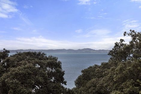 Photo of property in 84 Marine Parade, Mellons Bay, Auckland, 2014