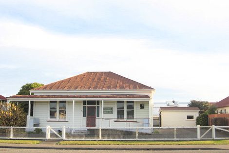 Photo of property in 402 Avenue Road West, Hastings, 4122